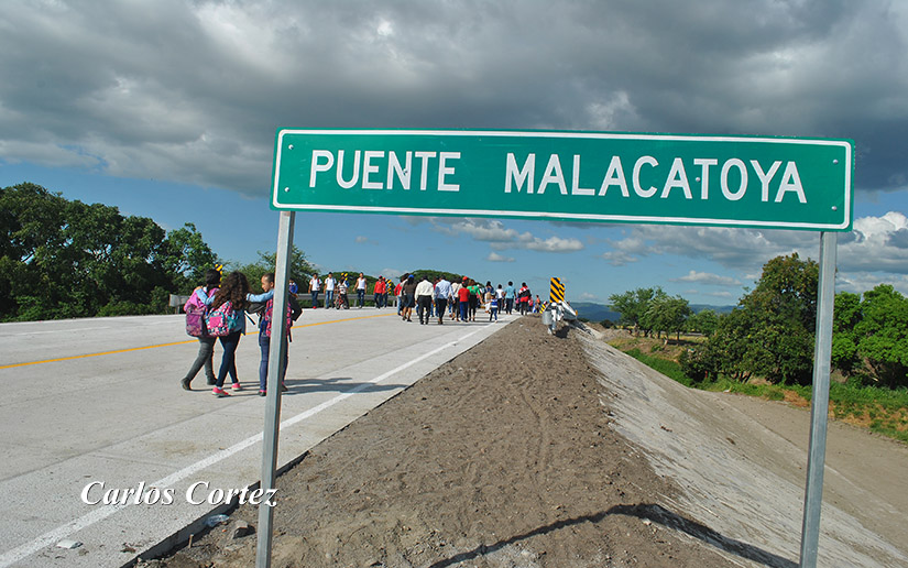 INAUGURAN PUENTE EN MALACAYOYA-GRANADA