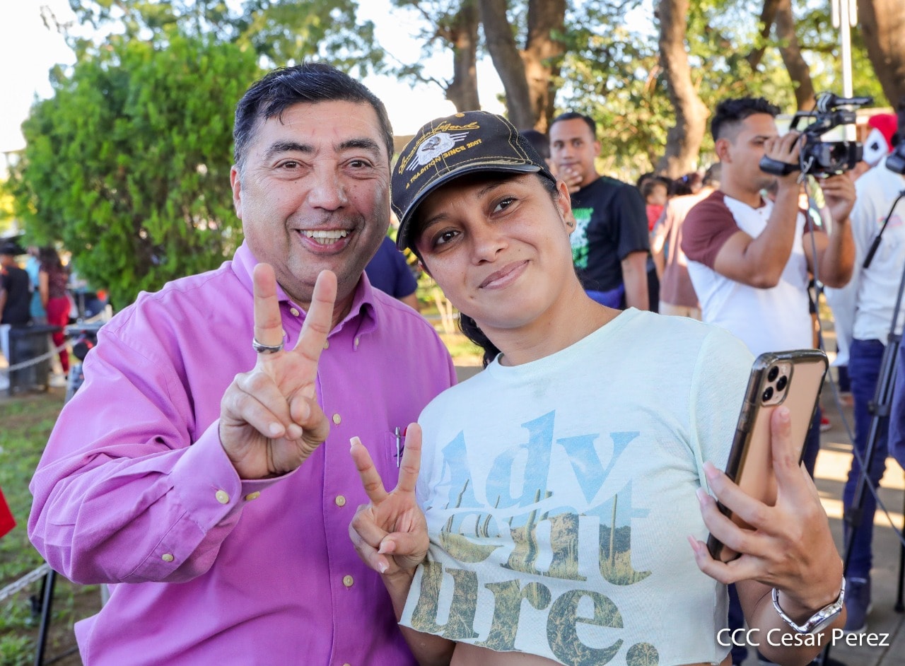 Día de los Reyes Magos con alegría y mucho amor en el Parque Luis Alfonso Velásquez Flores