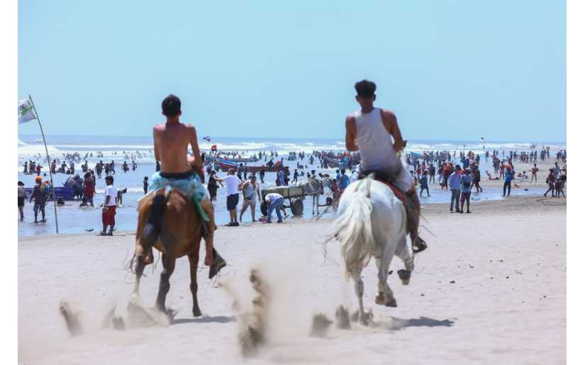 Playas de Masachapa y Pochomil comienzan a recibir a miles de veraneantes