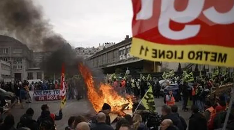 Las protestas vuelven a tomar Francia, pero Macron no cede