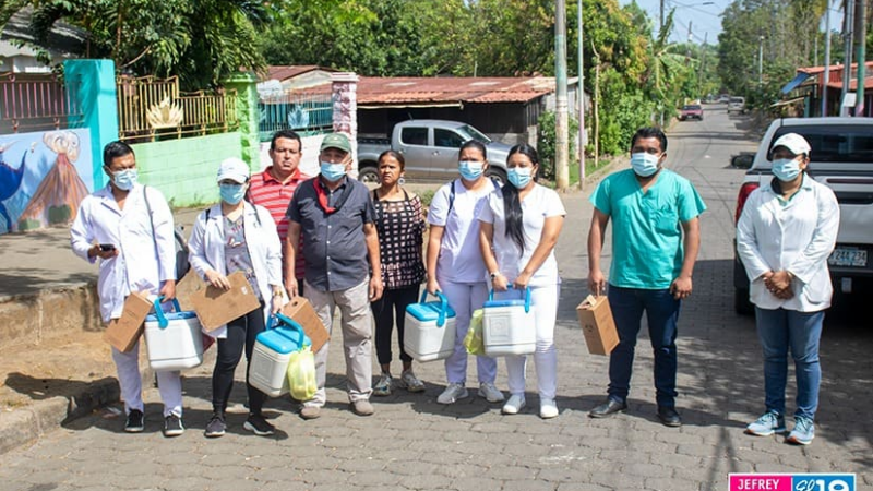 Pobladores de Ticuantepe se inmunizan contra la Covid-19