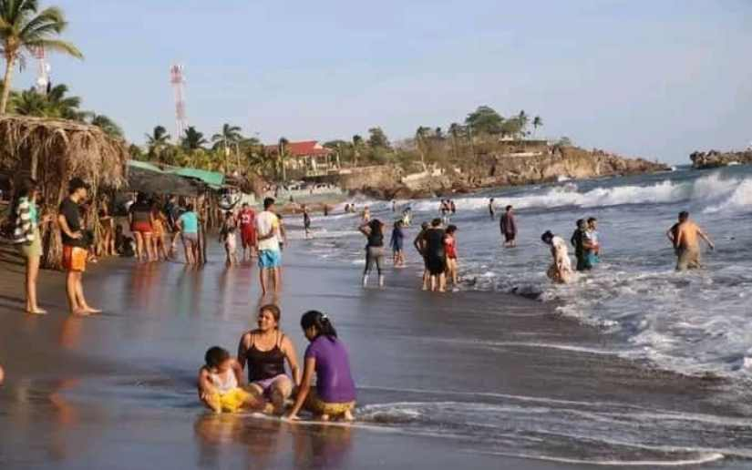 Inolvidables Amores de Verano, Vida y Alegría, en el departamento de León