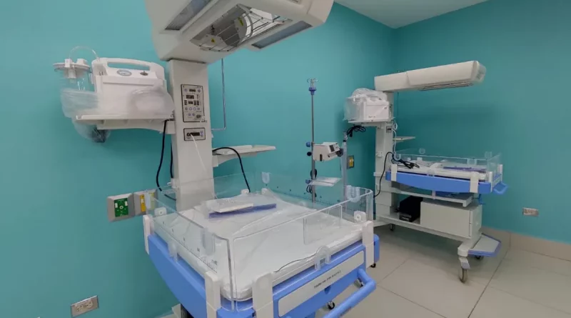 Hospital Bertha Calderón inaugura rehabilitación del área de neonato