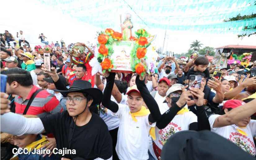 Managua celebra sus fiestas tradicionales pidiendo como siempre paz y bien