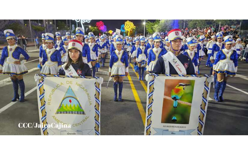 Presidente Daniel Ortega y Compañera Rosario Murillo presiden Desfile Escolar 2023