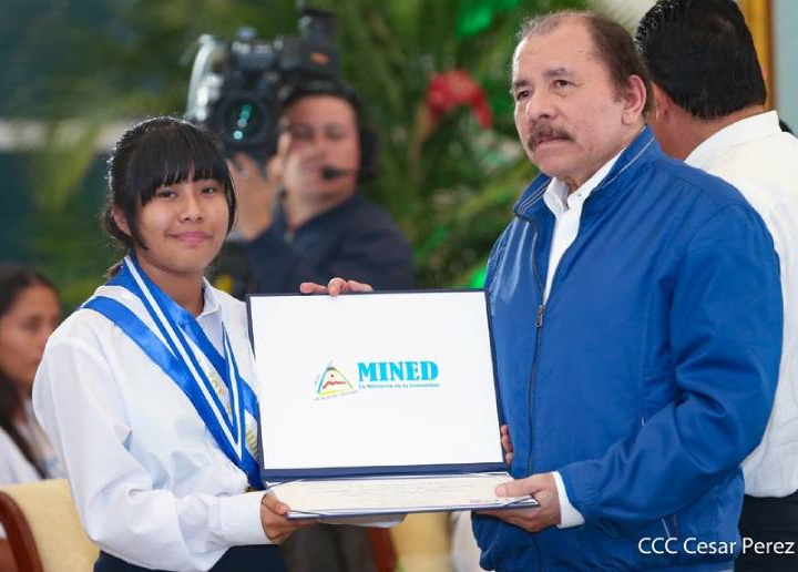 Entregarán reconocimiento a mejores estudiantes y maestros de Nicaragua en homenaje a Rubén Darío