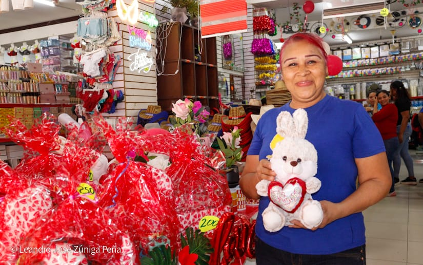 Mercado Oriental activa ofertas en productos para regalar en el Día de Amor y la Amistad