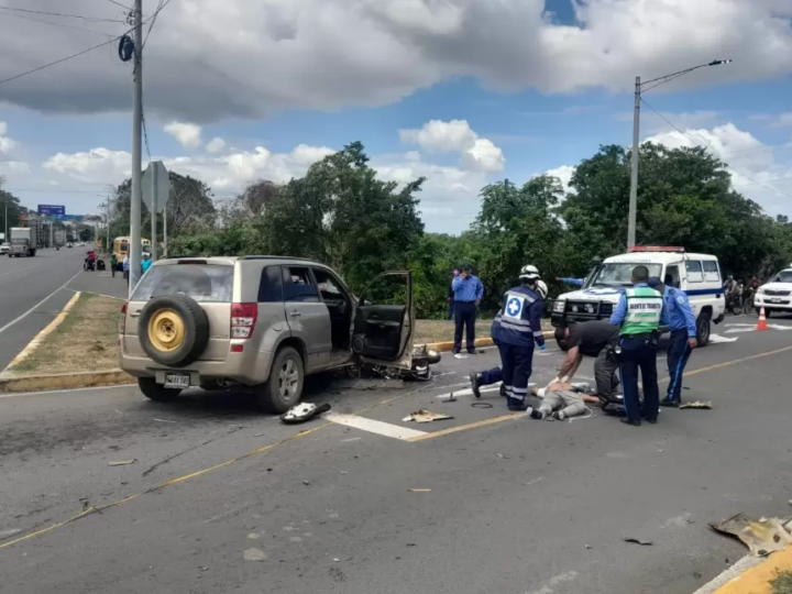 Motociclista muere tras choque con camioneta en Coyotepe, Masaya