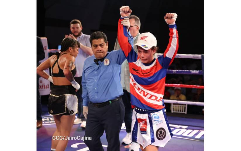 «La Colocha» Ortega y «Cascabel» Zapata dominan en vibrante noche de boxeo