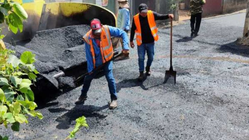 Alcaldía de Managua supervisa avances en obras de mejoramiento vial en el barrio Camilo Ortega