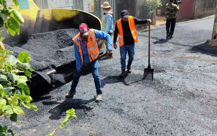 Alcaldía de Managua supervisa avances en obras de mejoramiento vial en el barrio Camilo Ortega