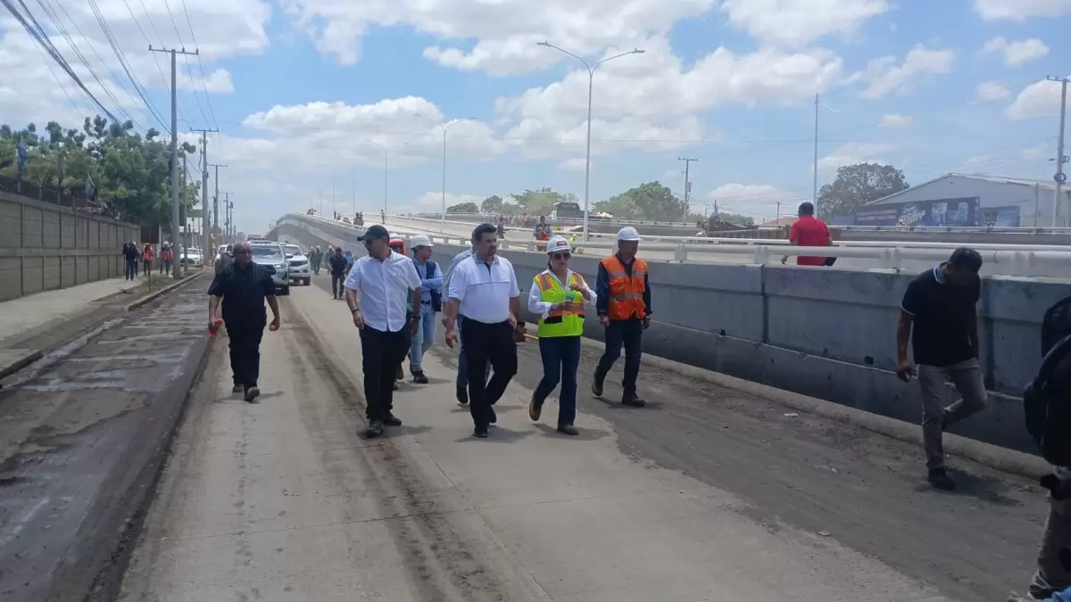 Avanza 65% el Tramo IV de la Pista Héroes de la Insurrección