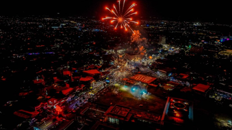 Vigilia 46/19: Plaza de las Victorias brilló con la fuerza y fortaleza de la paz del pueblo nicaragüense