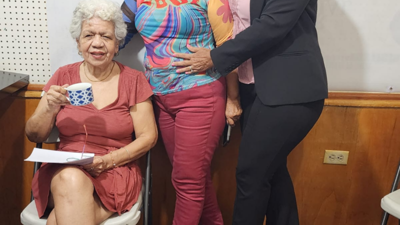 Tres fundadoras de Radio La Primerísima