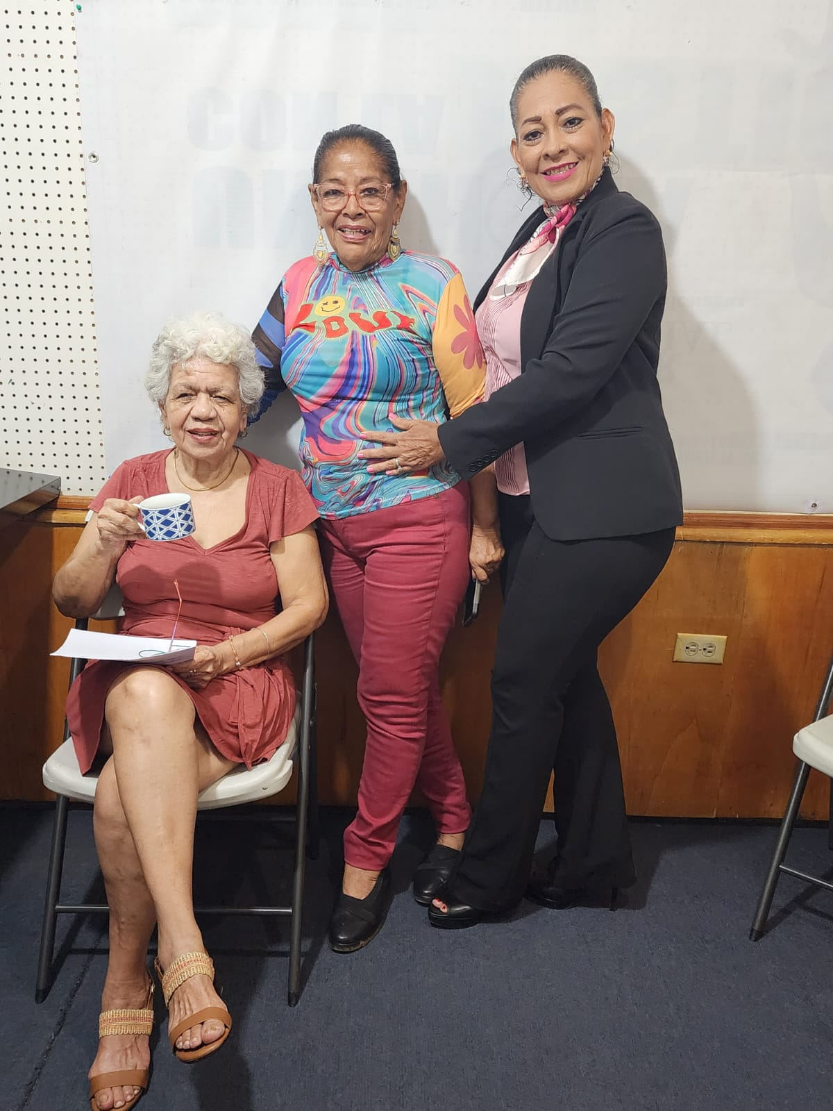 Tres fundadoras de Radio La Primerísima