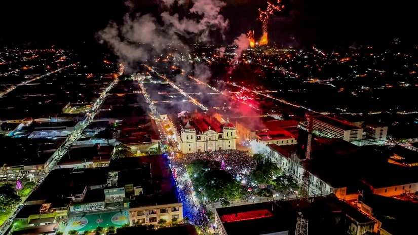León se desborda para celebrar la Gritería con fervor y devoción mariana