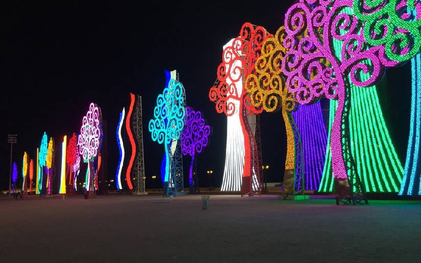 El 10 de enero se iluminarán nuevos Árboles de la Vida por el 19 aniversario del Pueblo Presidente