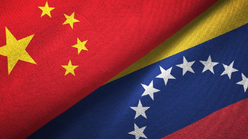 China “está profundamente consternada” por el uso de la fuerza por parte de EE.UU. contra Venezuela