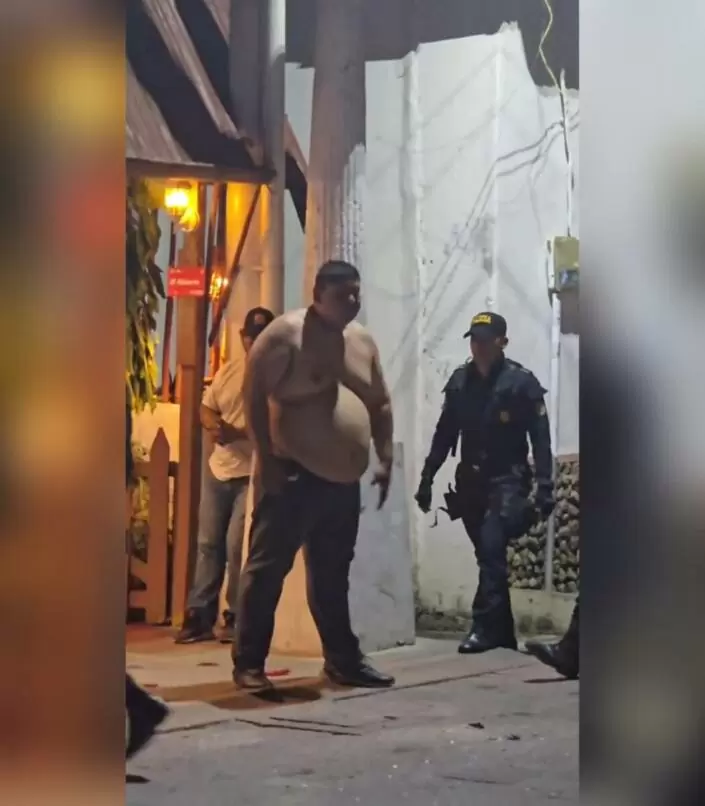 Hombre quería convertirse en Super Saiyajin y murió tras ser sometido por policías guatemaltecos
