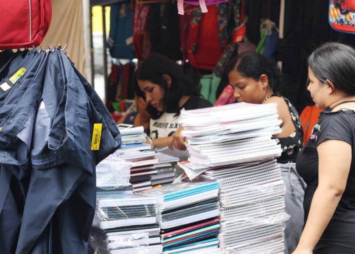Promociones, descuentos y ofertas en la Feria Escolar del mercado Iván Montenegro