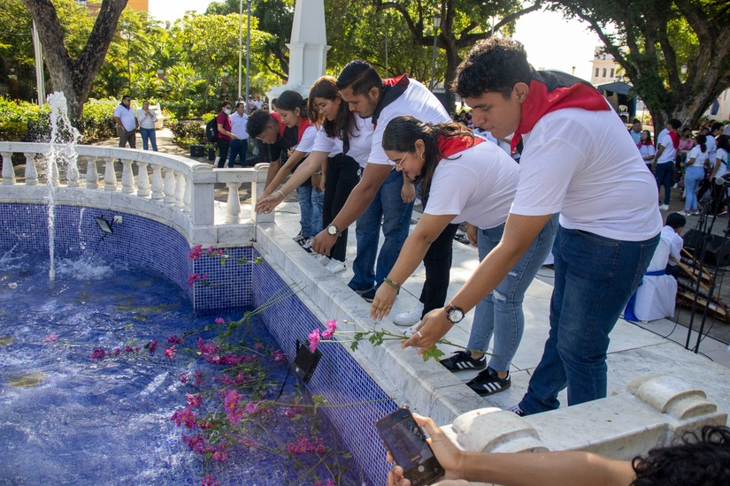 Estudiantes de Nicaragua rinden homenaje a Rubén Darío a 159 años de su natalicio