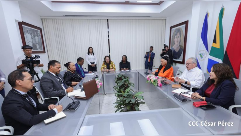 Junta Directiva de la Asamblea Nacional de Nicaragua se reúnen con delegación de la República de Sudáfrica