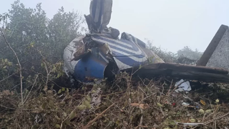 Avión con 15 personas a bordo se estrella en Colombia: uno de los fallecidos era candidato a la Cámara de Representantes