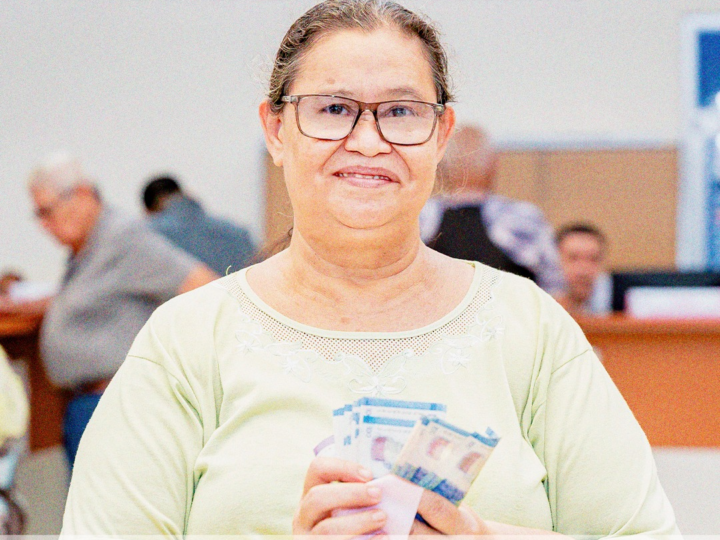 Pago de pensiones en Centros de Pago y planilla del 20.