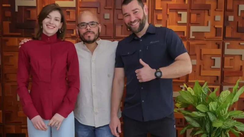 Bienvenidos compañeros comunicadores de Belarús