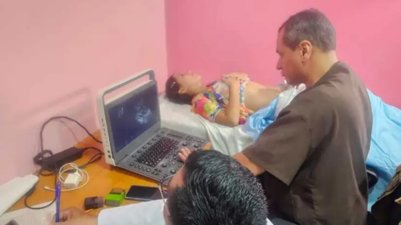 Embarazadas aprovechan Feria de Salud en el Centro Ligia Altamirano