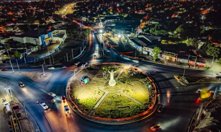 Alcaldía de Managua remueve escultura de Cristo Rey por obras de Pista Héroes y Mártires de la Insurrección
