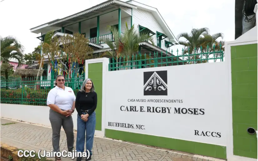 Bluefields rinde emotivo homenaje al poeta Carlos Rigby