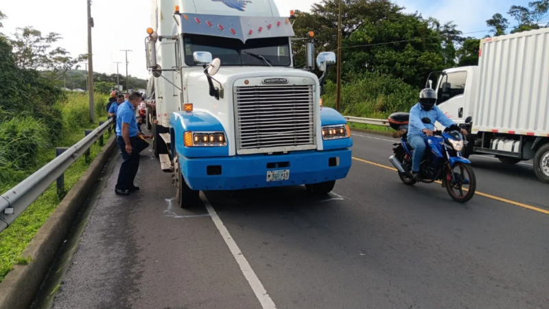 Oficial de Policía muere en accidente de tránsito en Carretera Sur