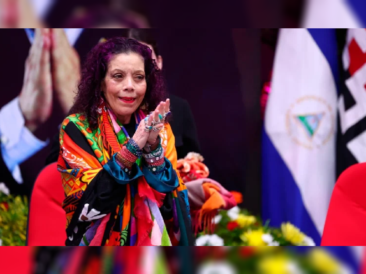 RIGOBERTO – HÉROE, POETA INCANDESCENTE – LLAMA DEL PUEBLO