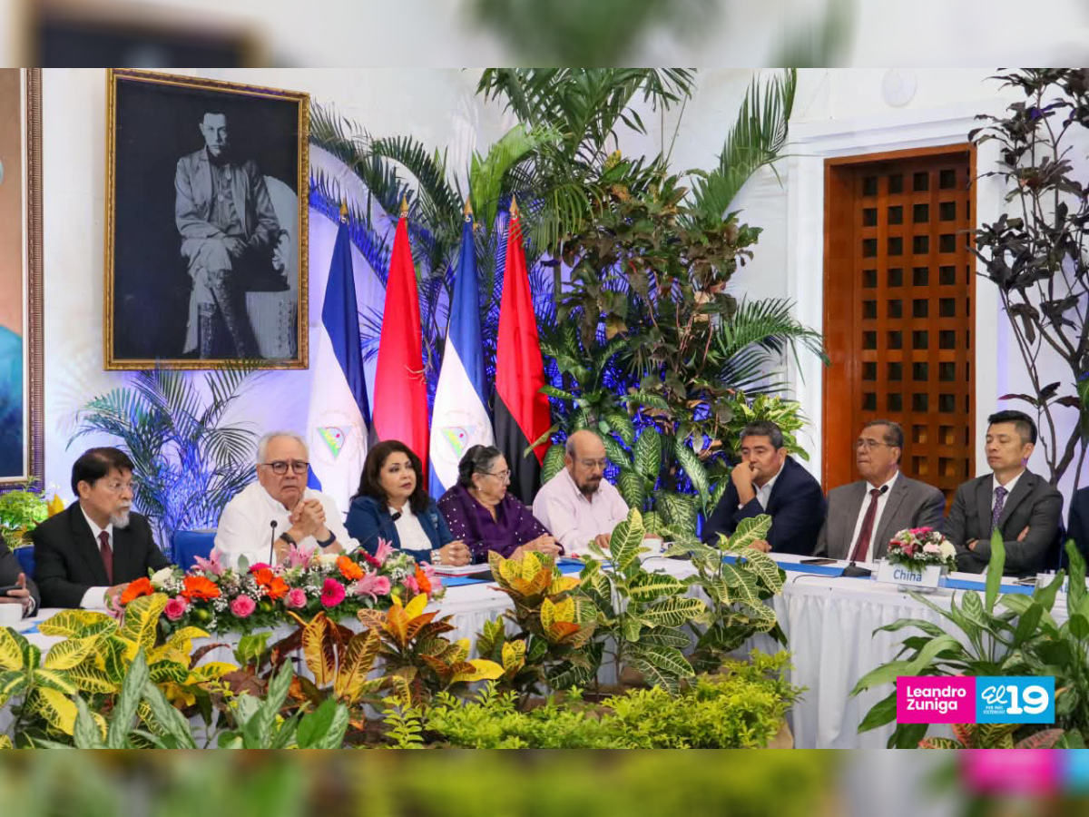 GRUN comparte avances de las reformas constitucionales con el Cuerpo Diplomático