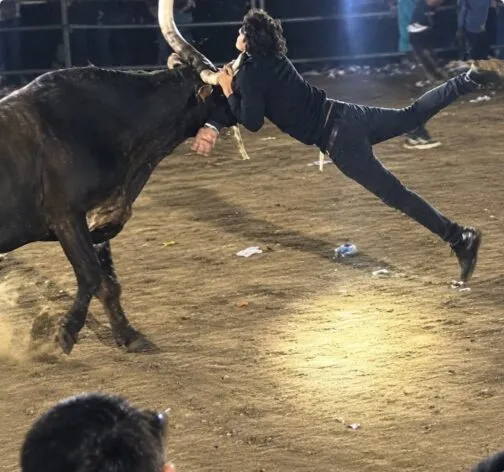 Joven sufre grave herida al ser corneado por un toro en barrera de Masaya