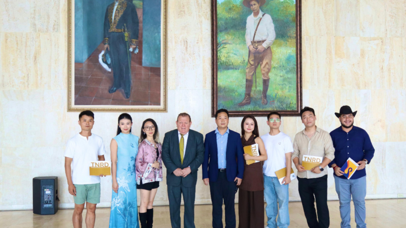 Artistas de Hunan visitan Teatro Nacional Rubén Darío y Palacio de la Cultura
