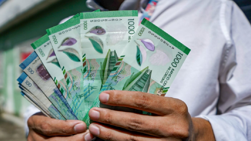 Servidores públicos de Nicaragua recibirán su salario con incremento anual